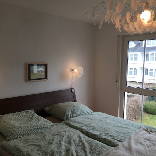 Großzügiges Schlafzimmer